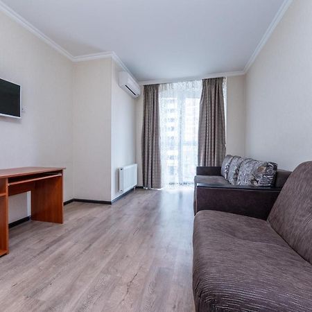 Flatrent Drahomanova 2A Apartment Kiev Luaran gambar