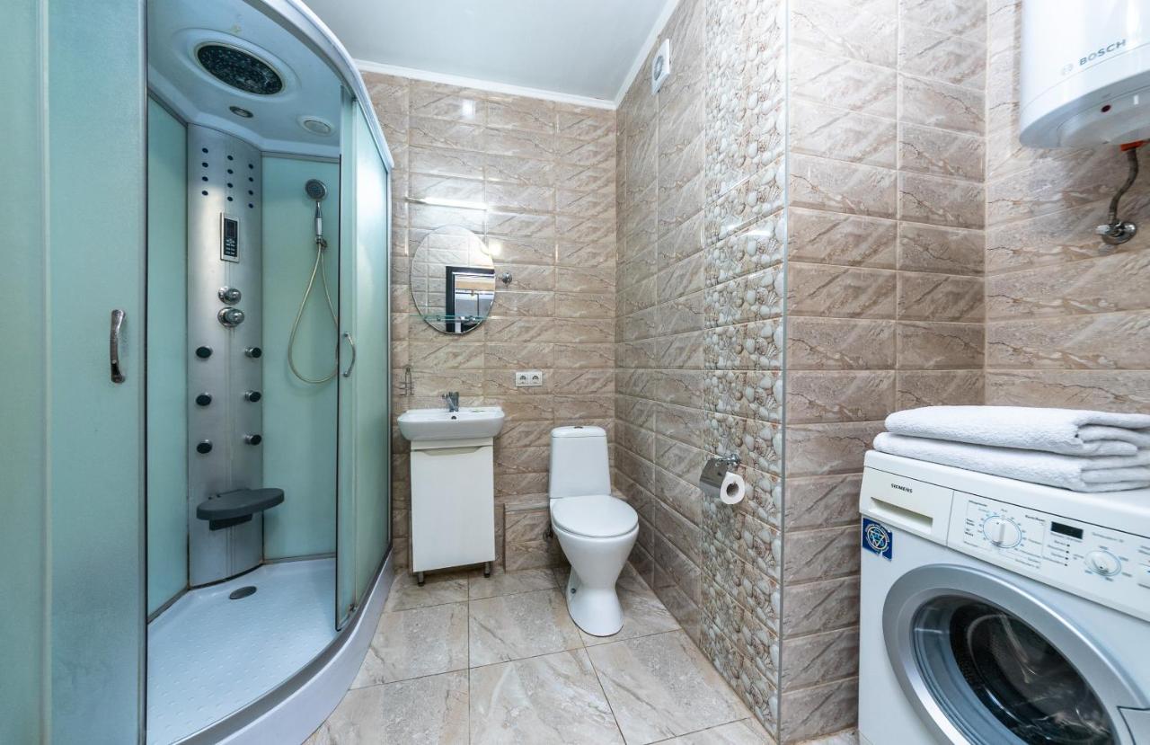 Flatrent Drahomanova 2A Apartment Kiev Luaran gambar
