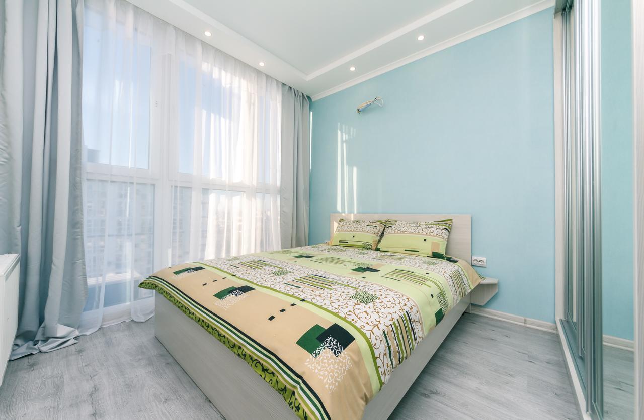 Flatrent Drahomanova 2A Apartment Kiev Luaran gambar