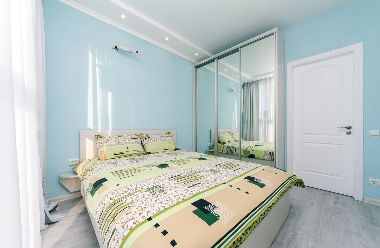 Flatrent Drahomanova 2A Apartment Kiev Luaran gambar