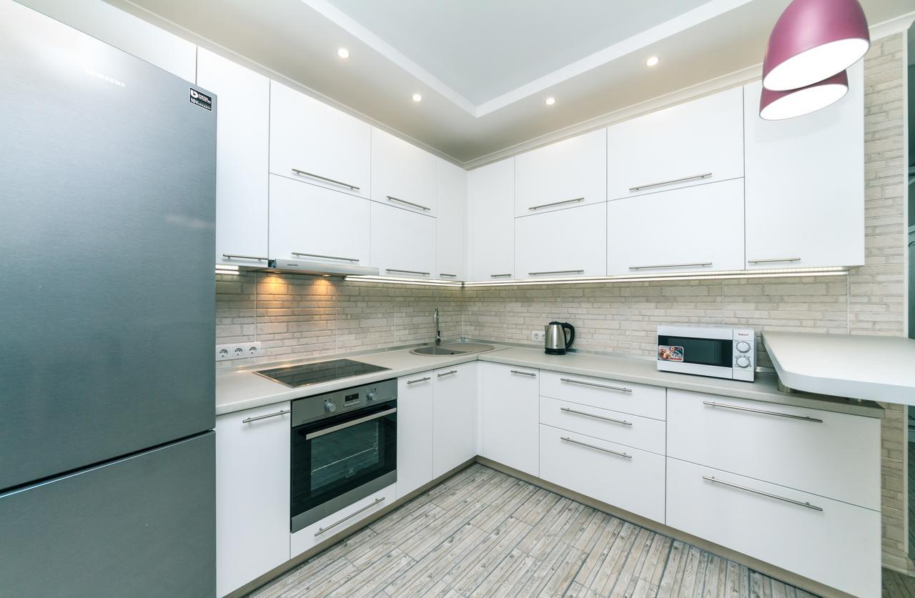 Flatrent Drahomanova 2A Apartment Kiev Luaran gambar