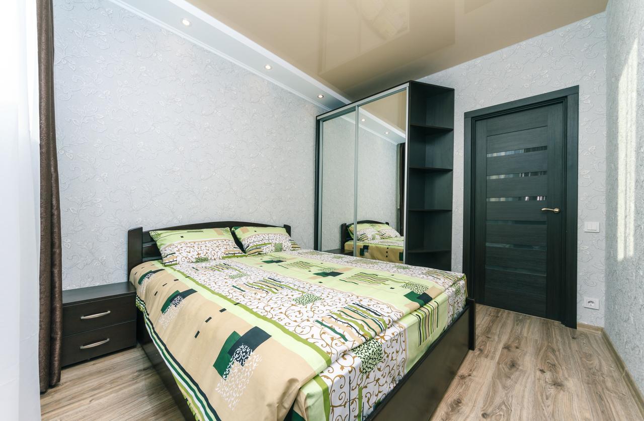 Flatrent Drahomanova 2A Apartment Kiev Luaran gambar
