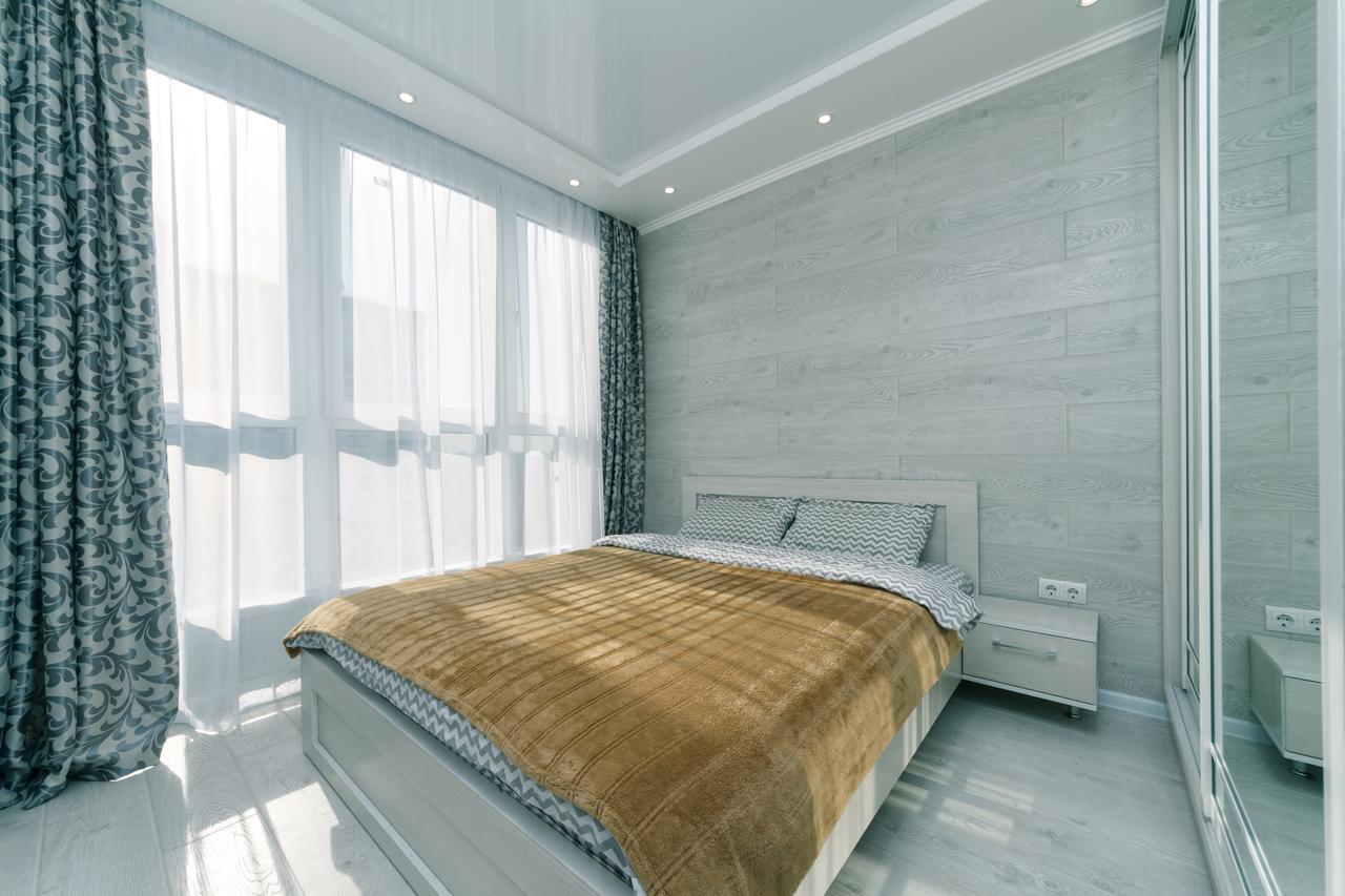 Flatrent Drahomanova 2A Apartment Kiev Luaran gambar